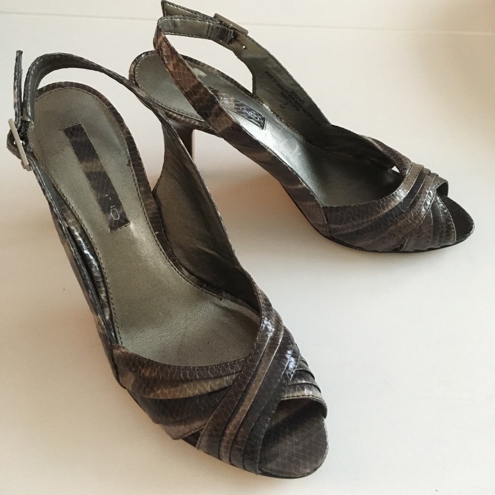 EUC bandalino sling back heels
